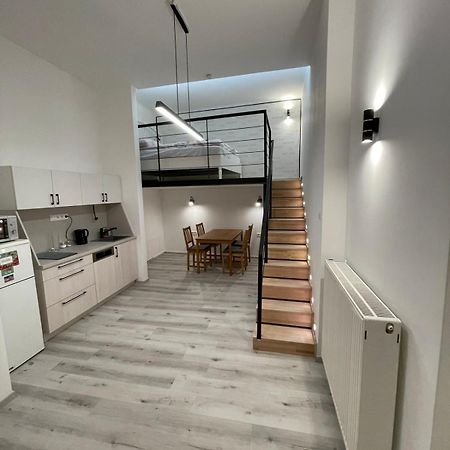 Szekely Apartment Near Deak Ferenc Square With Free Parking In Garage Будапеща Екстериор снимка