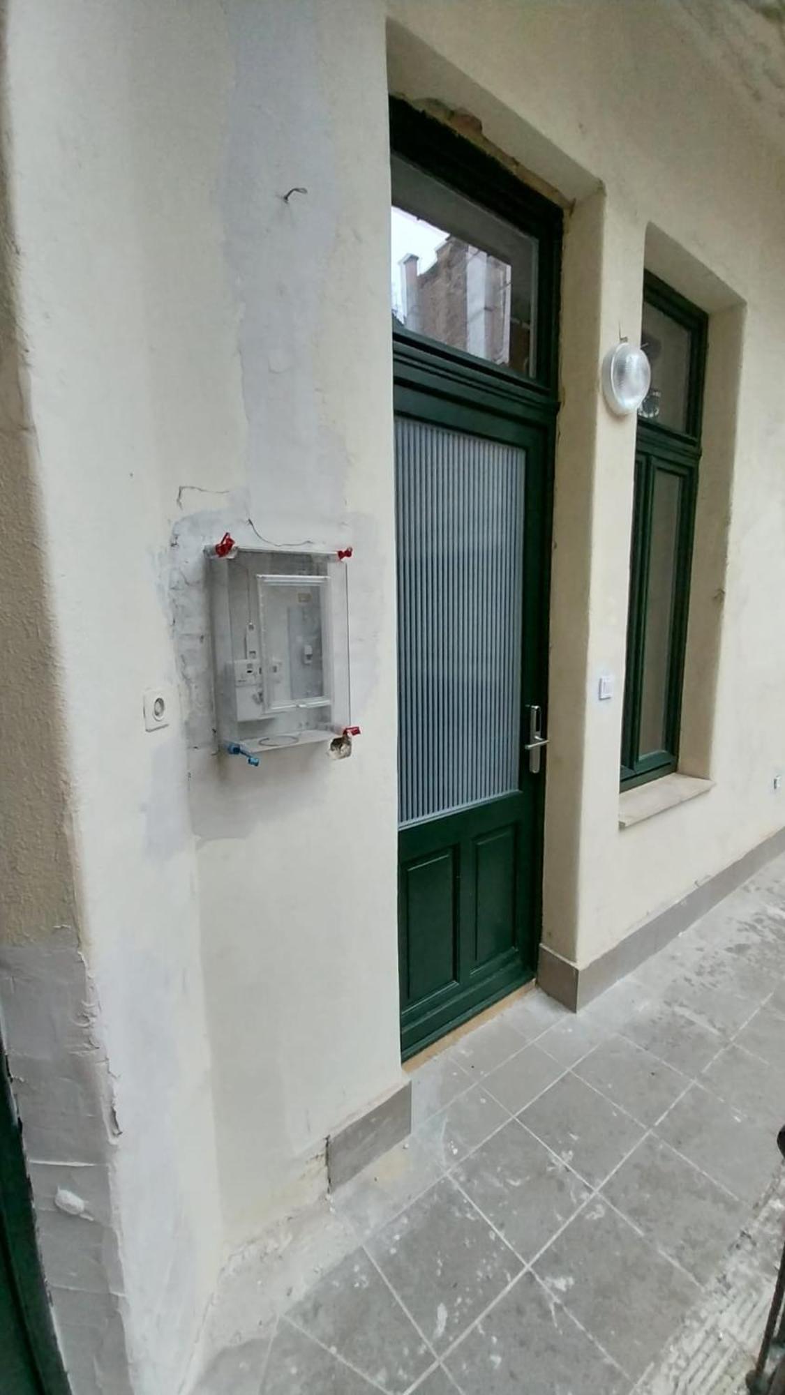 Szekely Apartment Near Deak Ferenc Square With Free Parking In Garage Будапеща Екстериор снимка