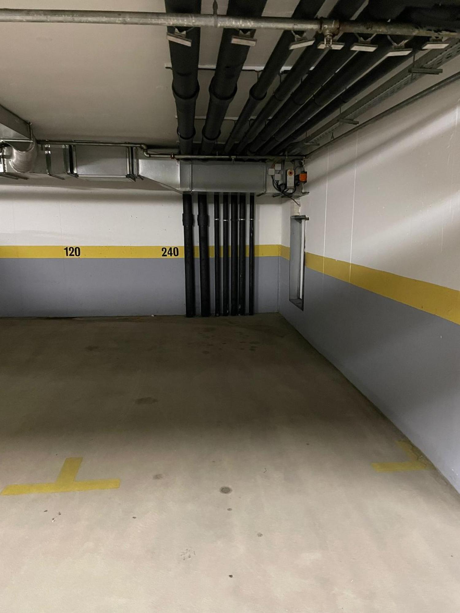 Szekely Apartment Near Deak Ferenc Square With Free Parking In Garage Будапеща Екстериор снимка